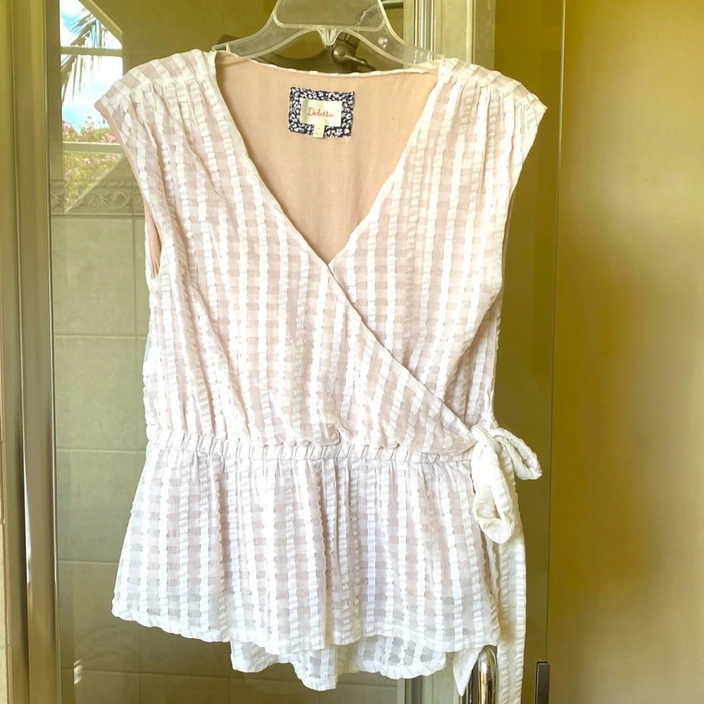Knit top - Picture 1 of 4